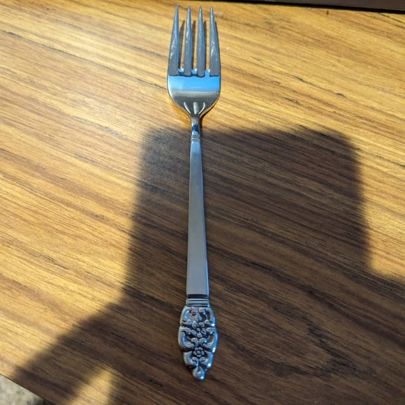 Oneidacraft Nordic Crown Deluxe Stainless Flateware 4 pc Salad Forks - Picture 2 of 4